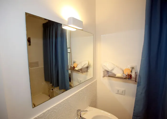 Teatro לינה וארוחת בוקר